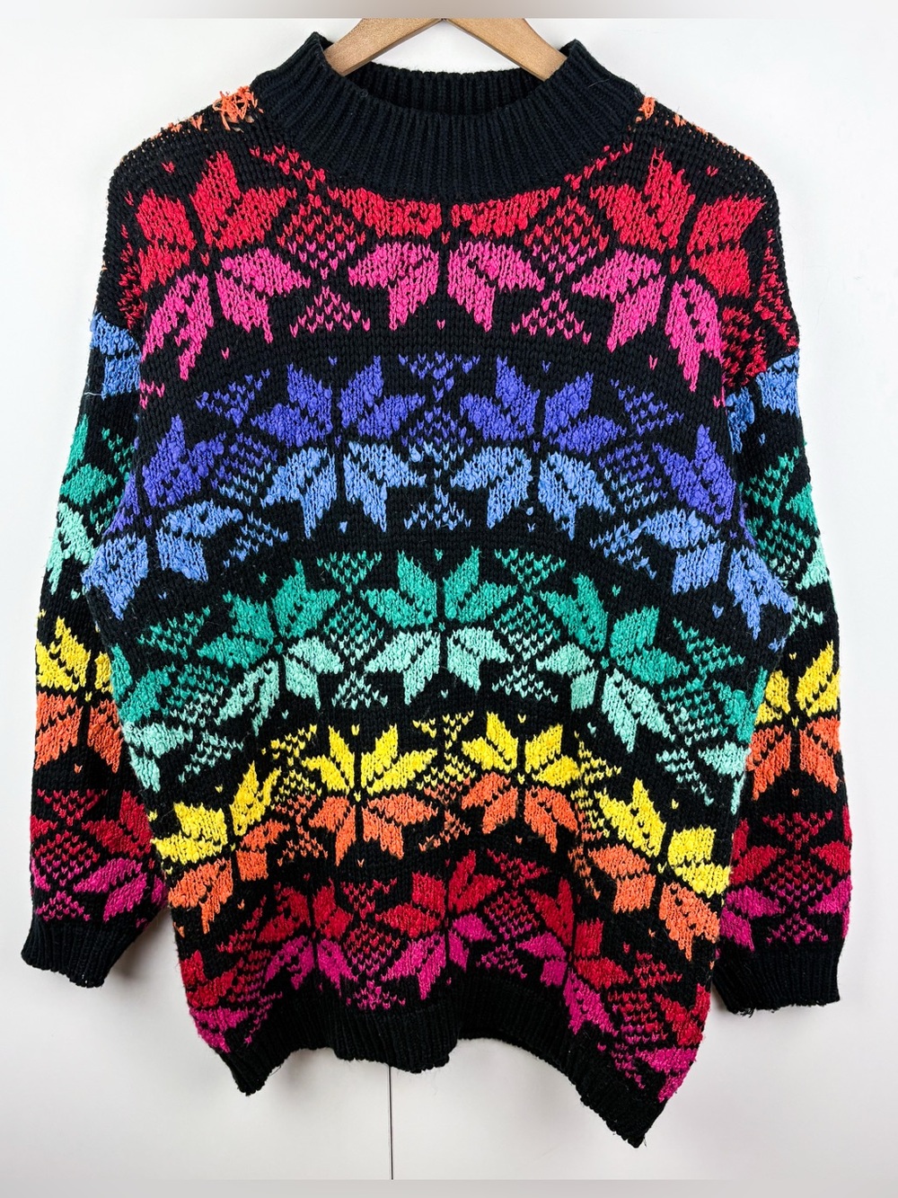 Vintage Fair Isle Rainbow Snowflake Pattern Black Crew Neck Sweater Stefano